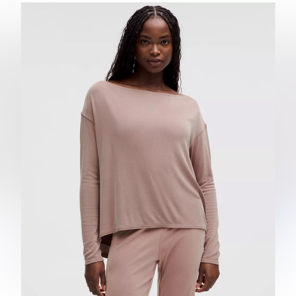 Lululemon Drapey Softstreme Off-The-Shoulder Long-Sleeve Shirt in size S.